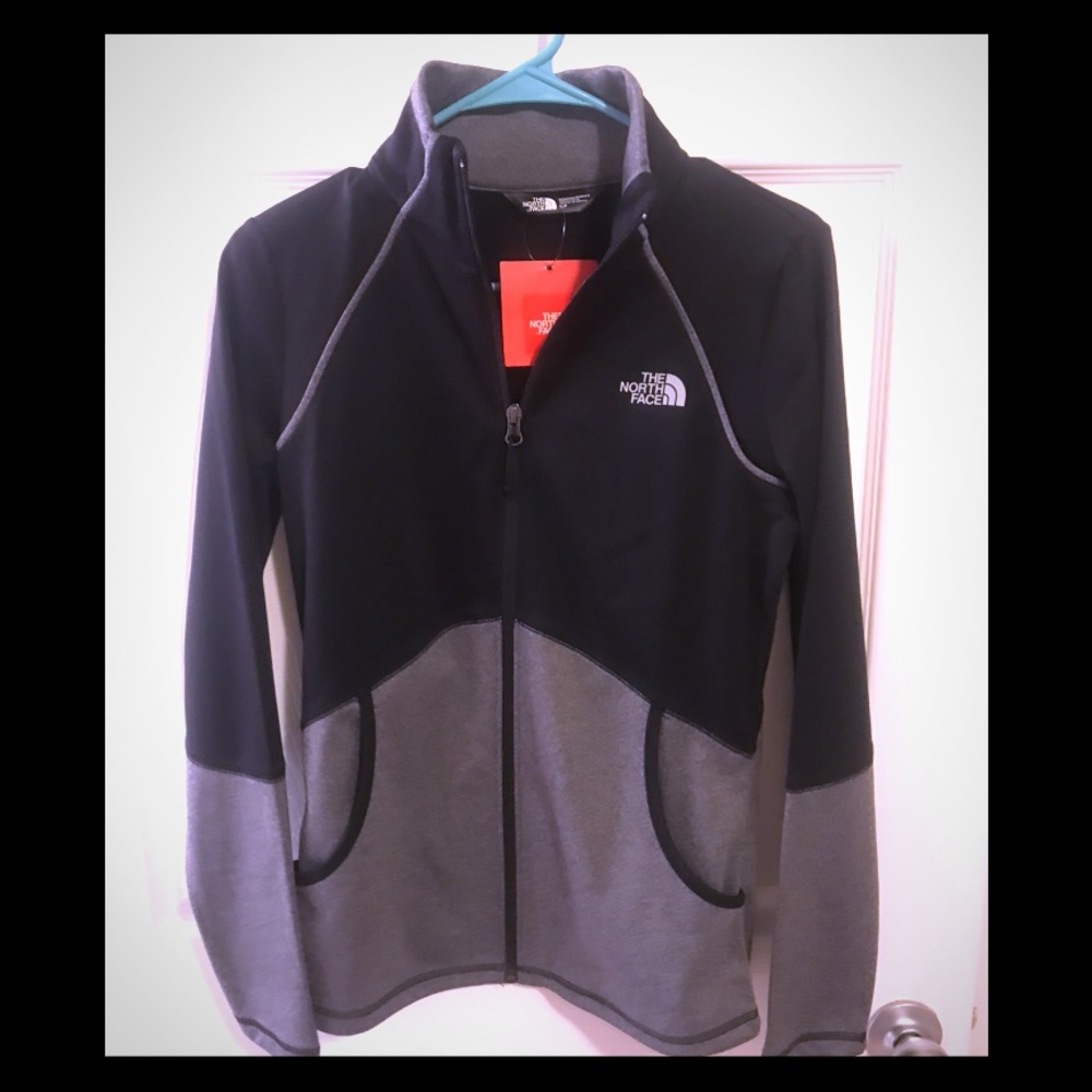 NWT lightweight North Face Jacket